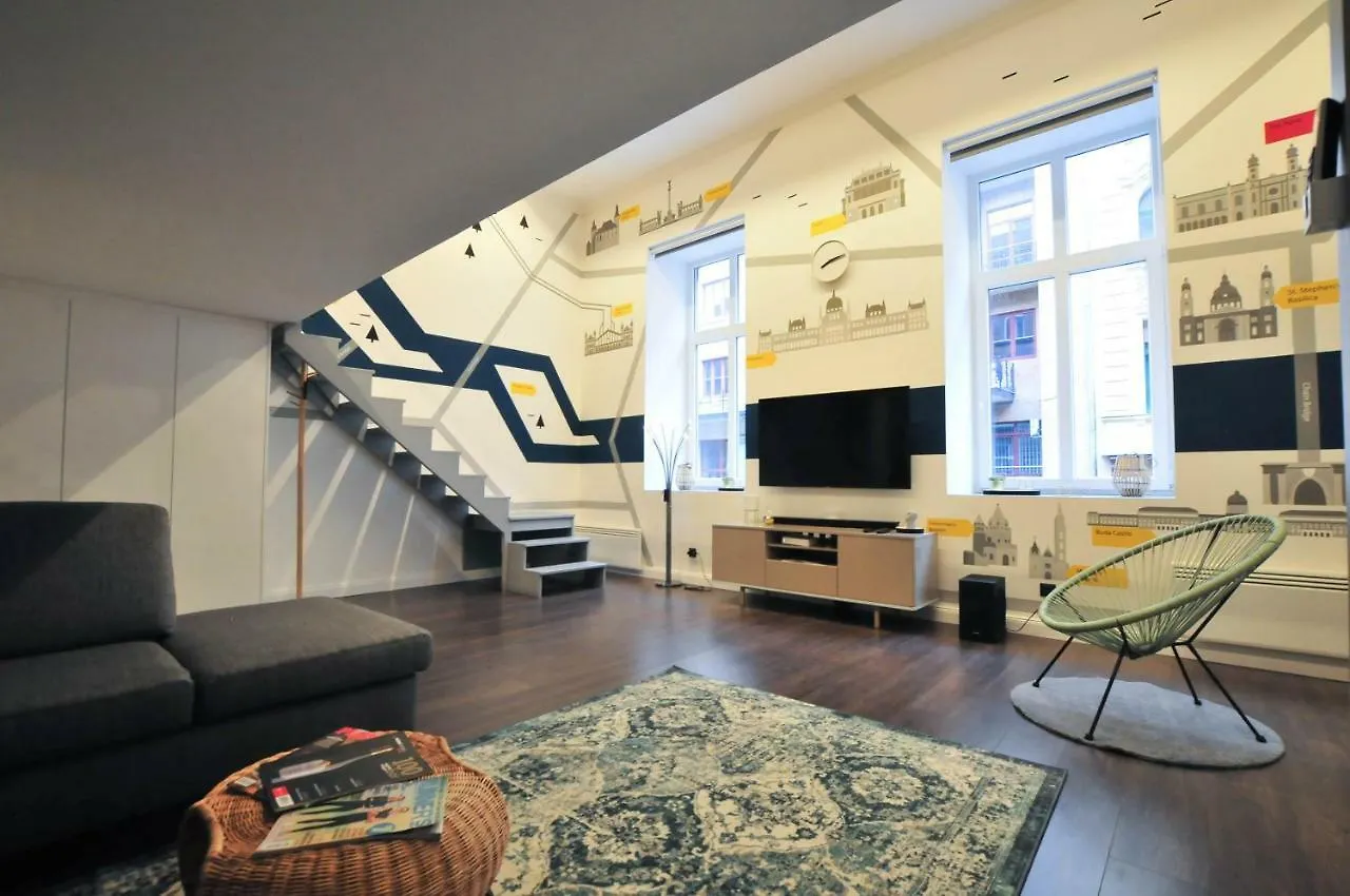 City Center Apartment With Budapest Design